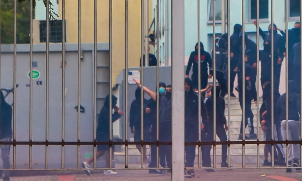 Επεισόδια-Σταυρούπολη: Kαραμπίνες και αεροβόλα στα σπίτια συλληφθέντων-Τα ευρήματα «σοκ»